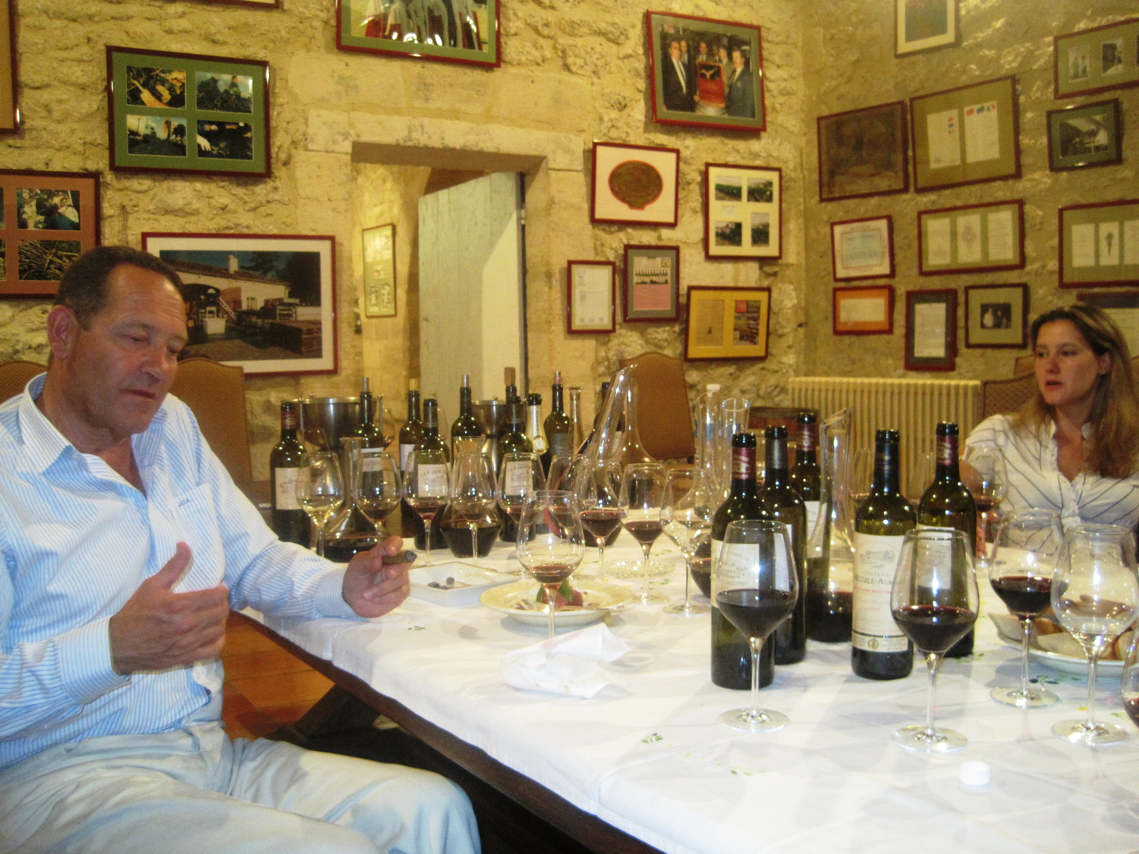 Wine, La Emilion Chateau Guide Couspaude about Complete St. Learn